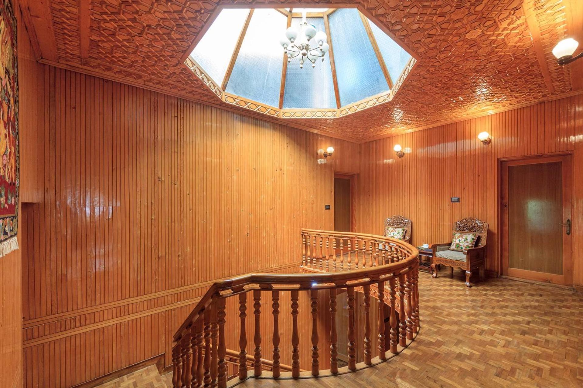 Stayvista At Pinewood Villa - Pet Friendly Villa With Lawn & Pool Table Srīnagar 외부 사진