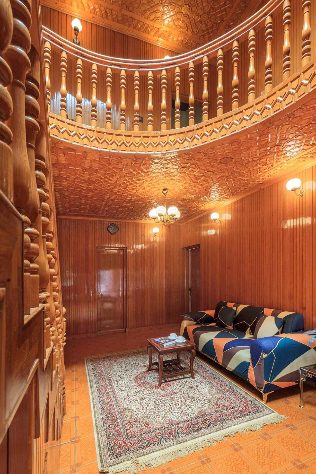 Stayvista At Pinewood Villa - Pet Friendly Villa With Lawn & Pool Table Srīnagar 외부 사진
